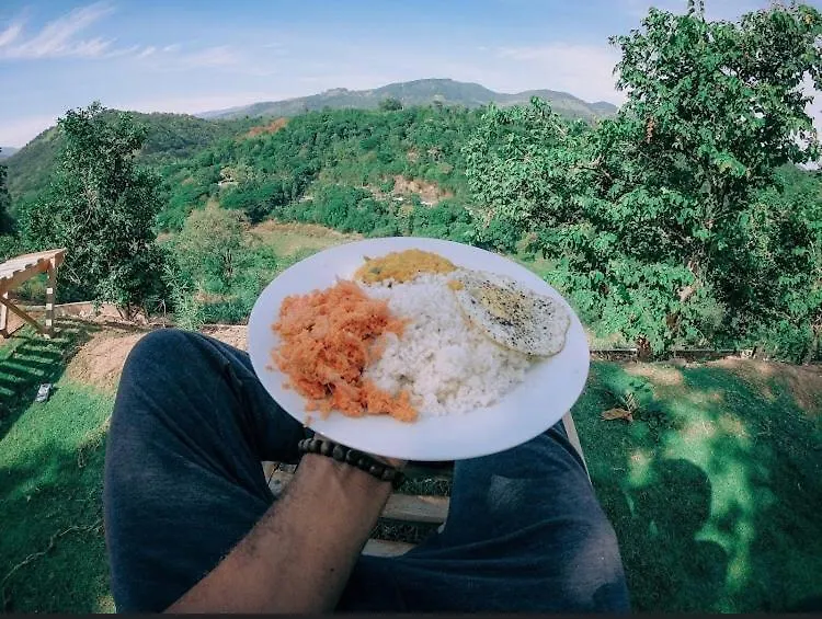 호텔 Kandy Bivenra Resort