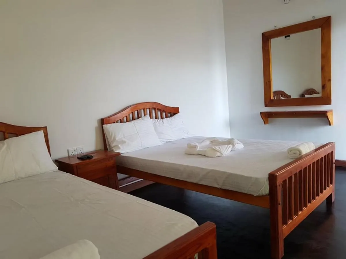 호텔 Kandy Bivenra Resort